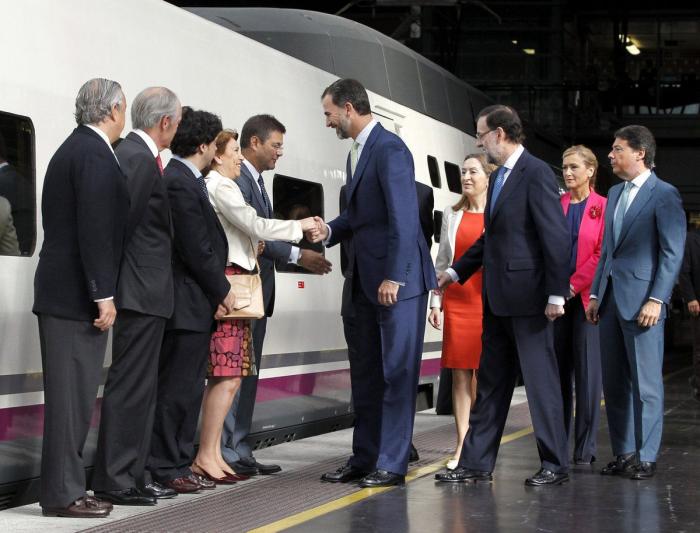 El AVE llega hoy a Galicia con más de una década de retraso