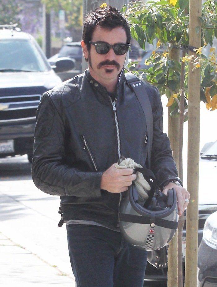 Bradley Cooper cambia de 'look' y no le queda nada bien