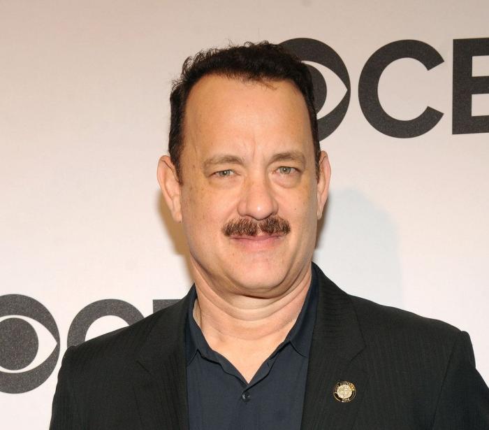 Bradley Cooper cambia de 'look' y no le queda nada bien