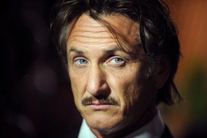 Bradley Cooper cambia de 'look' y no le queda nada bien