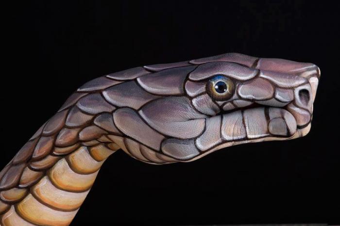 El arte de Claudia Sahuquillo para convertir la piel en lienzo