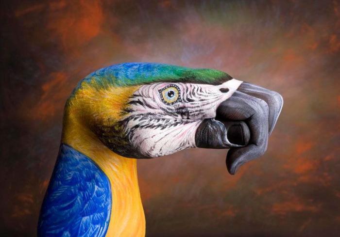 El arte de Claudia Sahuquillo para convertir la piel en lienzo