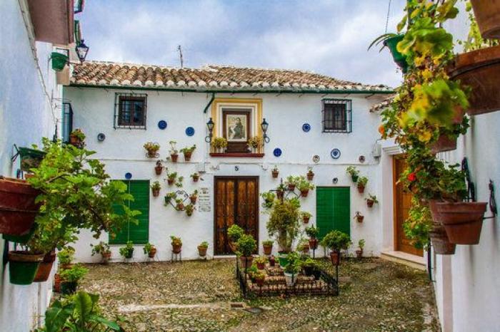 Cinco planazos (gratis) para viajar desde el sofá