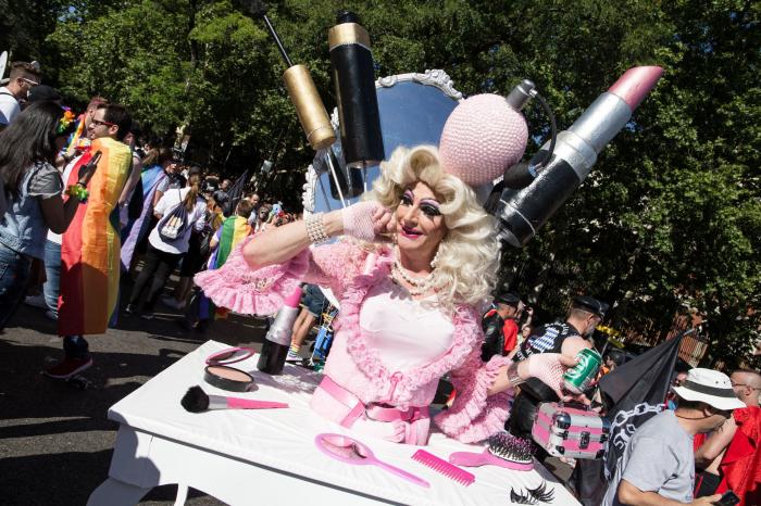 El 'paparazzi' Miguel Temprano estalla contra Carmena: "Han follado en media ciudad"