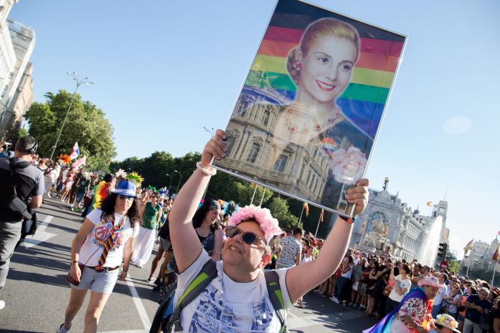 El 'paparazzi' Miguel Temprano estalla contra Carmena: "Han follado en media ciudad"