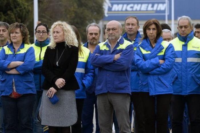 El mundo guarda silencio por París (VÍDEO)