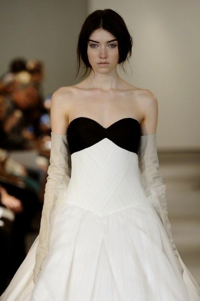 Regalar dinero en bodas: la novia que se quejó a una invitada por recibir "poco"