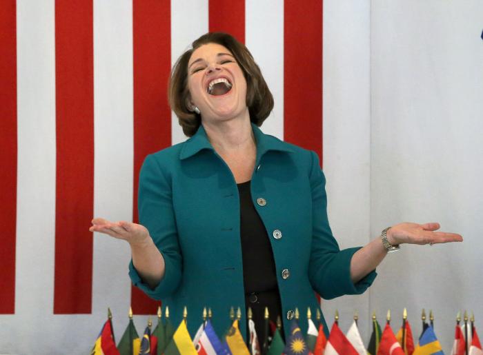 Así es Amy Klobuchar, la sorpresa demócrata en Nuevo Hampshire