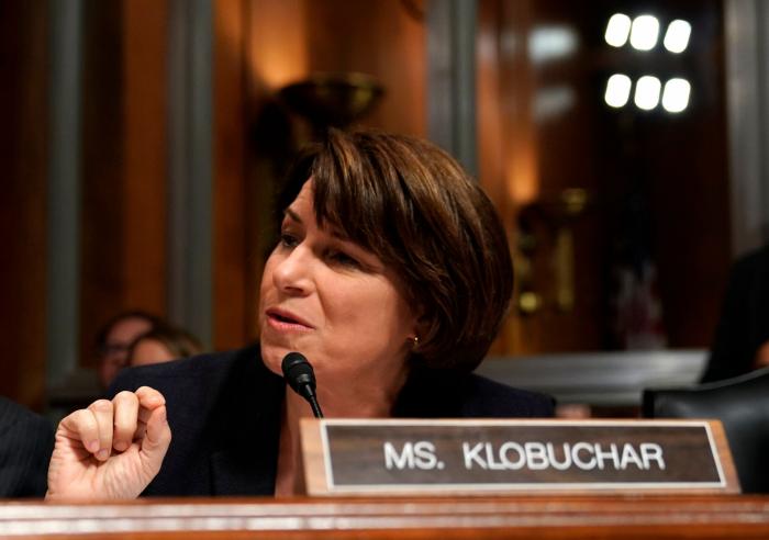 Así es Amy Klobuchar, la sorpresa demócrata en Nuevo Hampshire