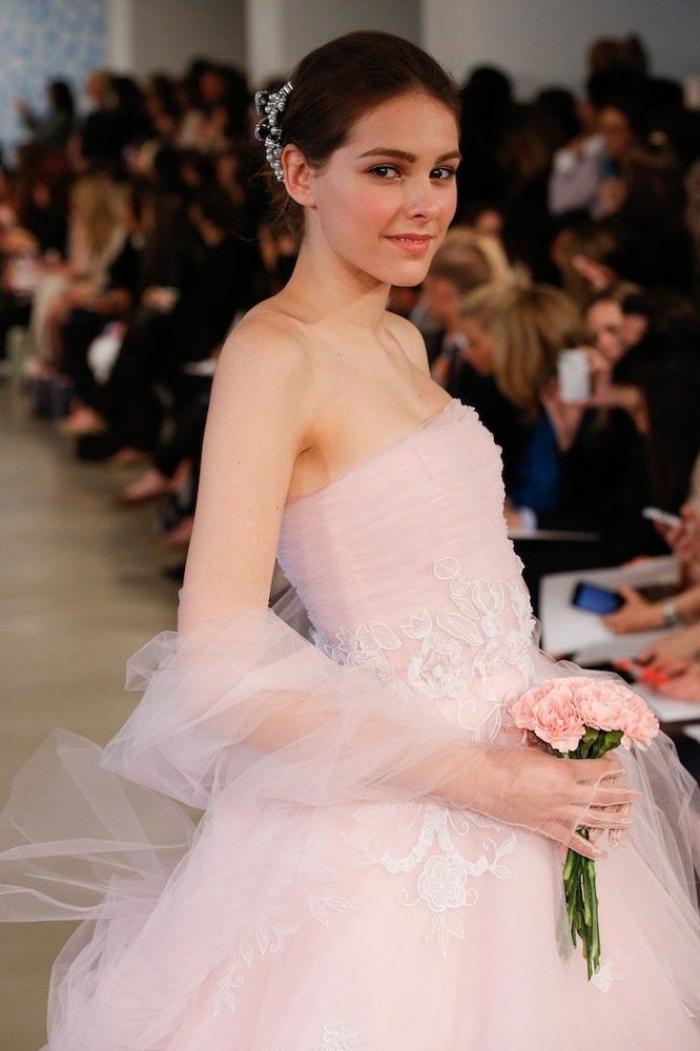 Regalar dinero en bodas: la novia que se quejó a una invitada por recibir "poco"