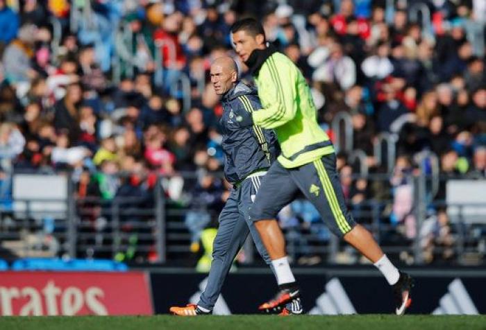 Zidane sorprende con este inesperado cambio en su primer partido con el Madrid