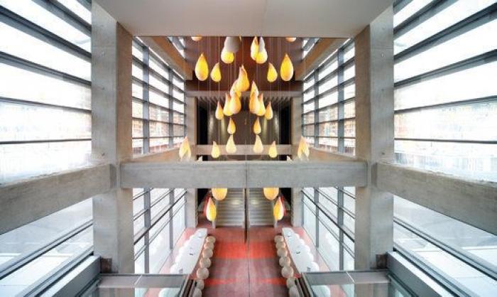 Mystique, el hotel en los acantilados de Caldera de Oia