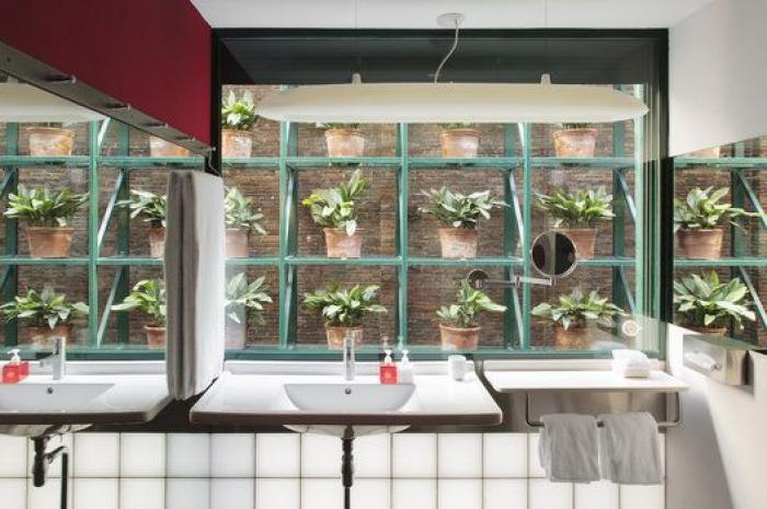 Mystique, el hotel en los acantilados de Caldera de Oia