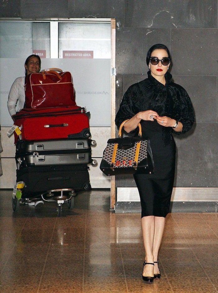 Dita Von Teese rubia: la reina del burlesque comparte sus fotos de juventud (VÍDEO)