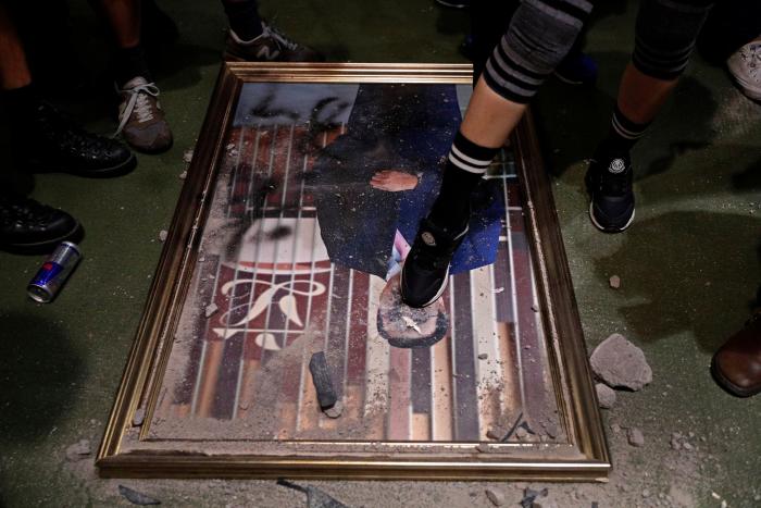 Miles de personas vuelven a las calles de Hong Kong