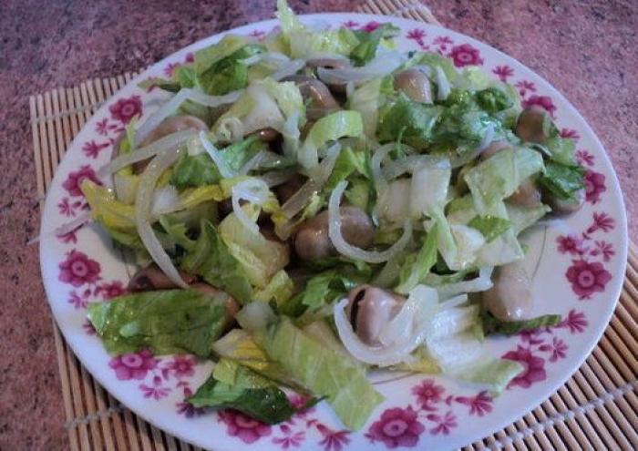 Por qué deberías guardar el líquido de los garbanzos en conserva y cómo usarlo para hacer mayonesa