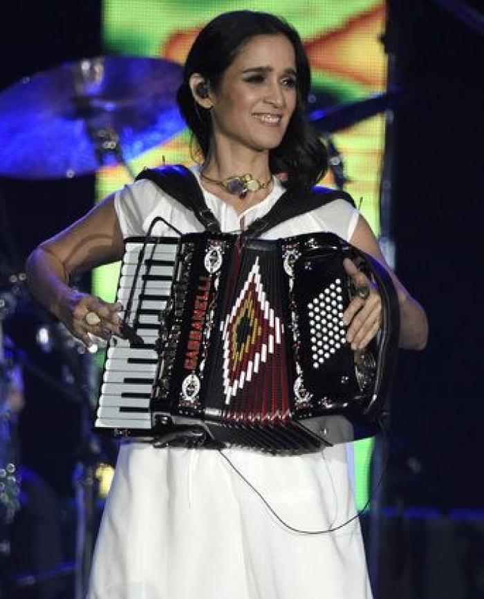 Grammy Latino 2015: la fiesta blanca en homenaje a Roberto Carlos
