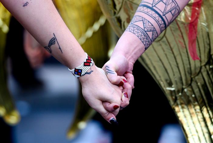 Femen se desnuda en Madrid por San Valentín contra el "amor romántico" y los feminicidios