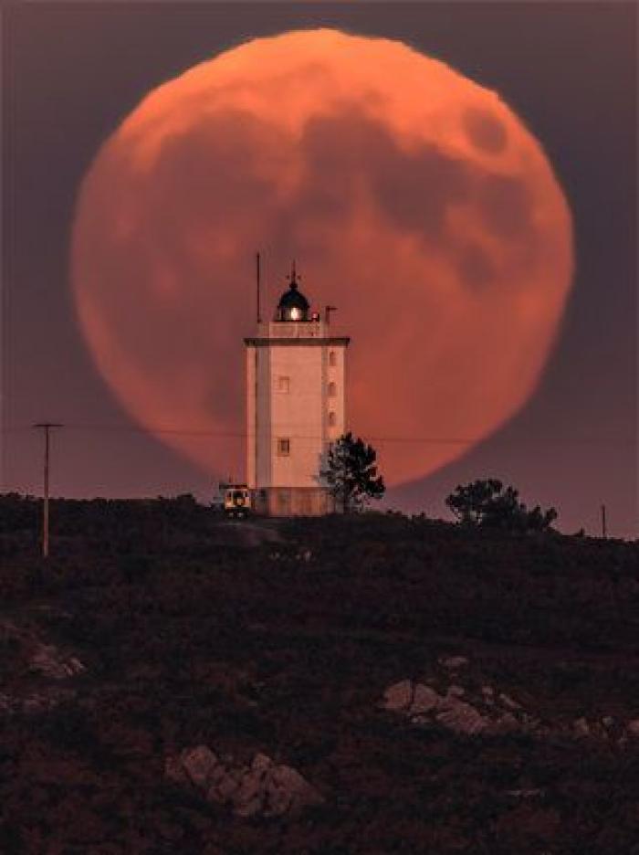 Guía para no perderte nada del eclipse parcial de Luna del 16 de julio