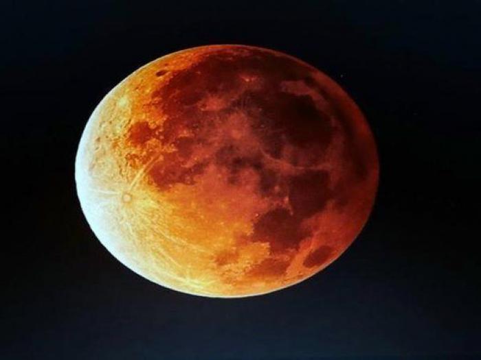 Guía para no perderte nada del eclipse parcial de Luna del 16 de julio