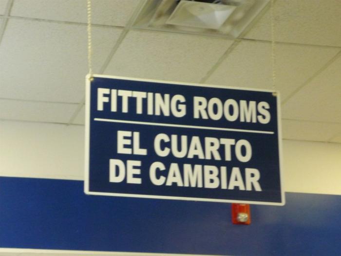 Almudena Ariza publica la surrealista traducción de patatas bravas que ha visto en Nueva York