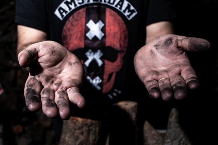 Calviño fija para después del verano la decisión de subir o no el salario mínimo