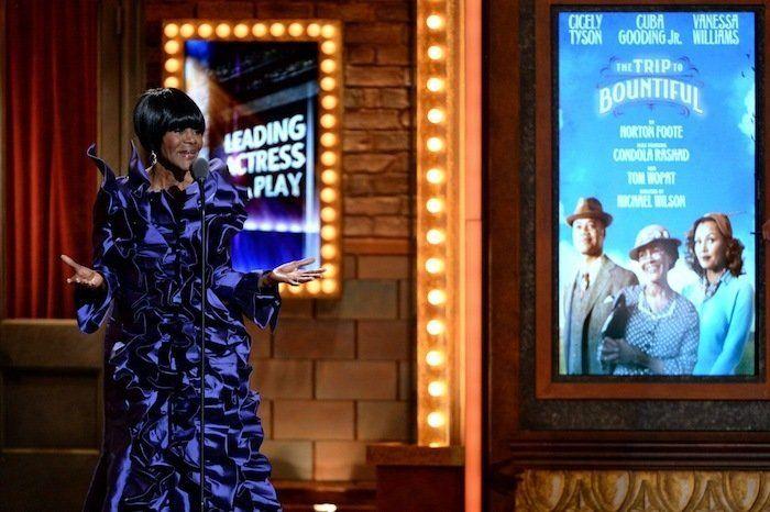 Premios Tony 2013: galardón para Cyndi Lauper (FOTOS)