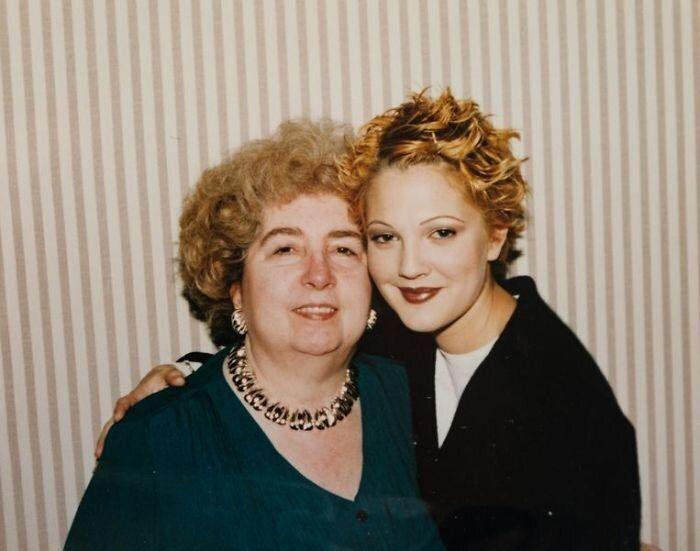 Quién es la mujer que se fotografió con todo Hollywood: esta es su historia