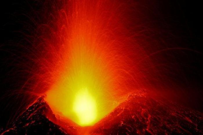 El volcán Etna entra en erupción