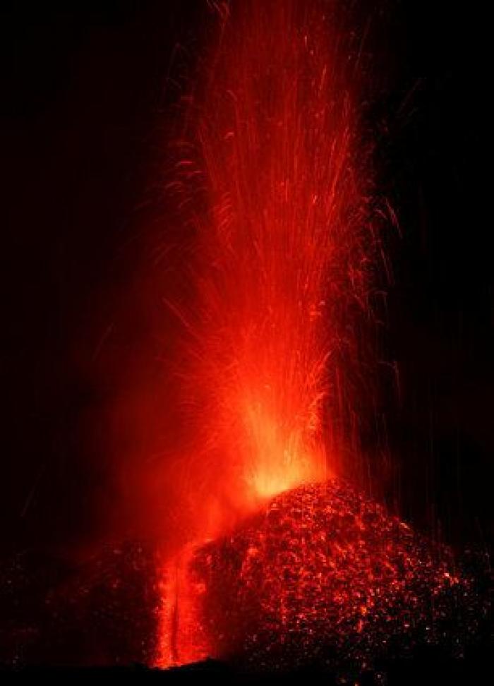El volcán Etna entra en erupción