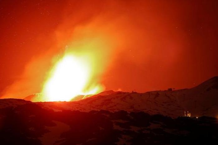 El volcán Etna entra en erupción
