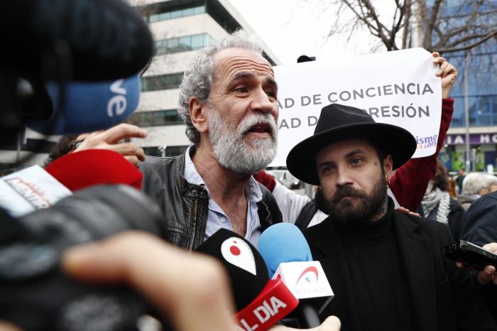 Confirman la absolución a Willy Toledo por cagarse en Dios y la Virgen