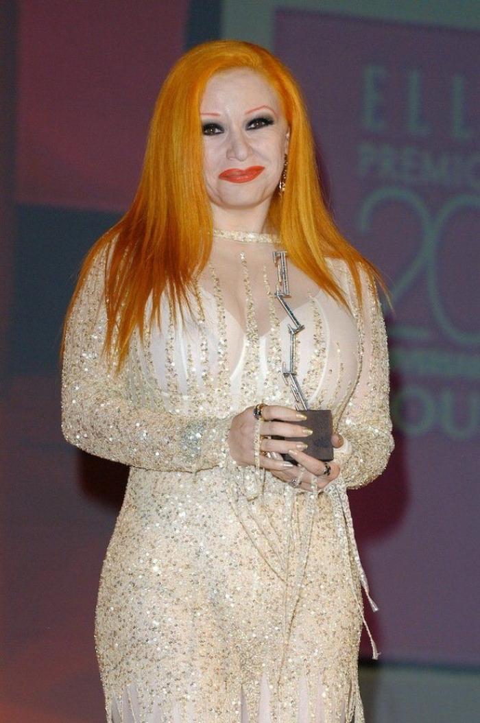 Alaska coge el relevo de Concha Velasco en 'Cine de barrio'