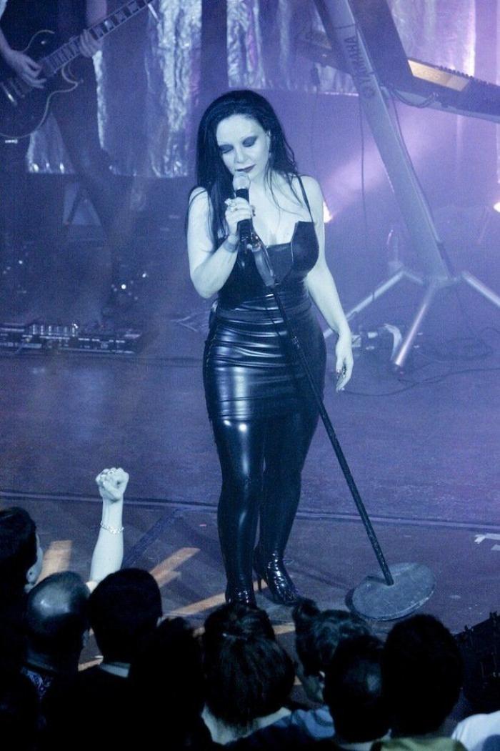 Alaska coge el relevo de Concha Velasco en 'Cine de barrio'