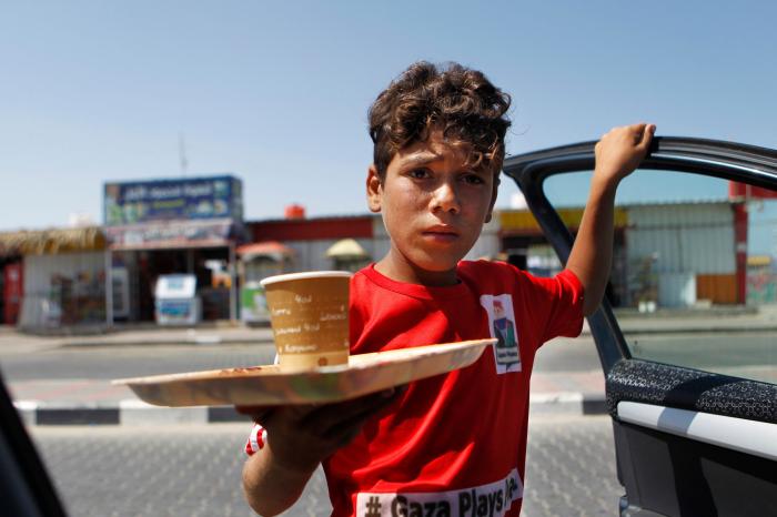 ¿Cuántas horas aguantarías trabajando en una mina de oro? Unicef te pone a prueba
