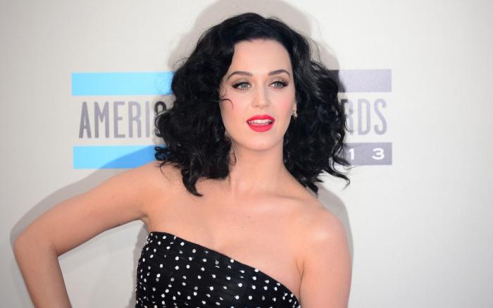 Katy Perry habla de las fotos de Orlando Bloom remando desnudo... y revela por qué no se quitó el bikini