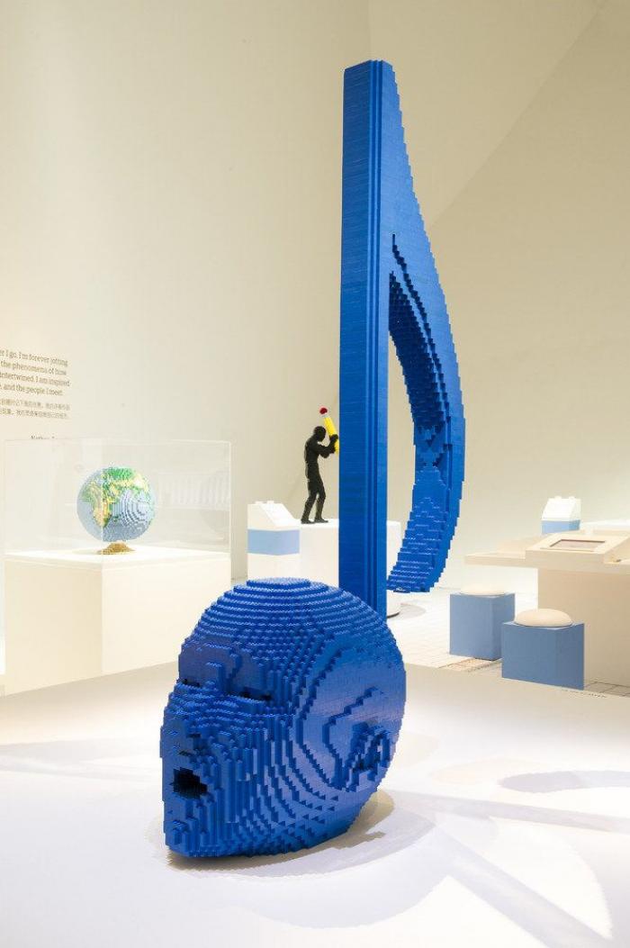 Nathan Sawaya, el artista que hace esculturas con piezas de Lego (FOTOS)