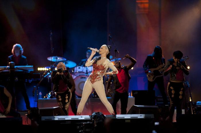 Katy Perry habla de las fotos de Orlando Bloom remando desnudo... y revela por qué no se quitó el bikini