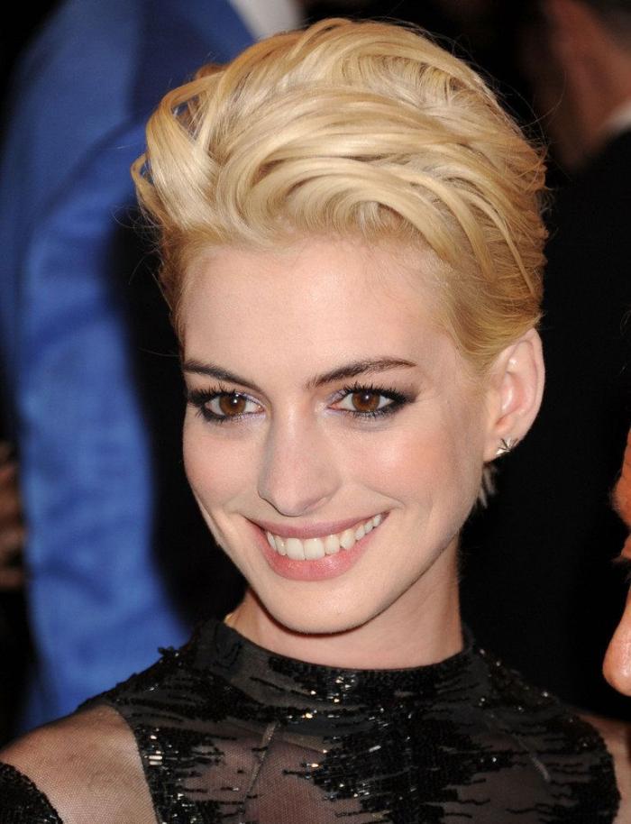 Todas las razones por las que NO deberías hacerte la manicura en un salón 'low-cost'