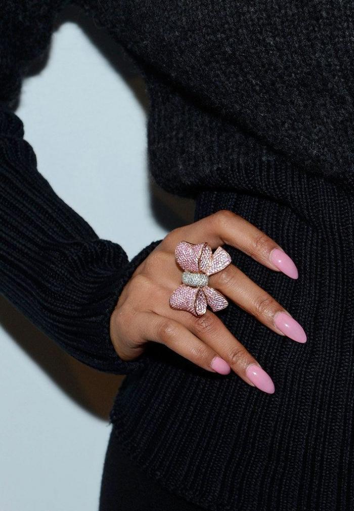 Todas las razones por las que NO deberías hacerte la manicura en un salón 'low-cost'