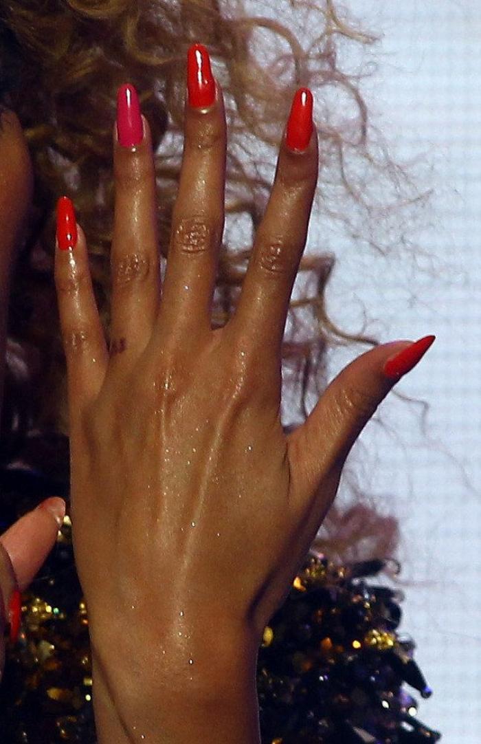 Todas las razones por las que NO deberías hacerte la manicura en un salón 'low-cost'