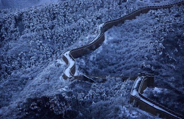 Las bellas fotos de la muralla china cubierta de nieve