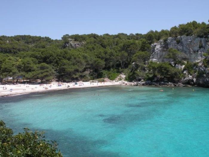 Reino Unido recomienda no viajar a España, incluyendo Baleares y Canarias