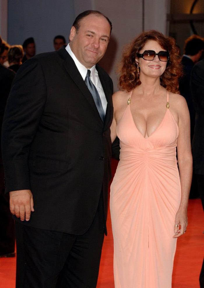 Muerte de 'Tony Soprano': homenaje a James Gandolfini en el lugar de la última escena de 'Los Soprano'