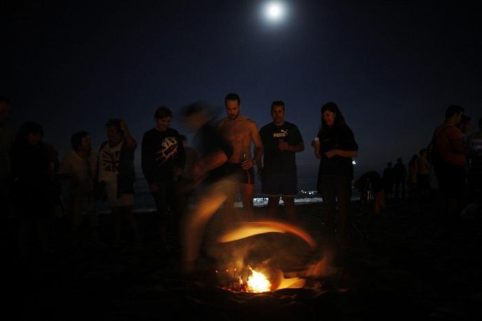 Noche de San Juan 2013: Las hogueras, en fotos