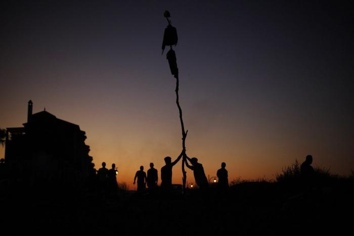 Noche de San Juan 2013: Las hogueras, en fotos