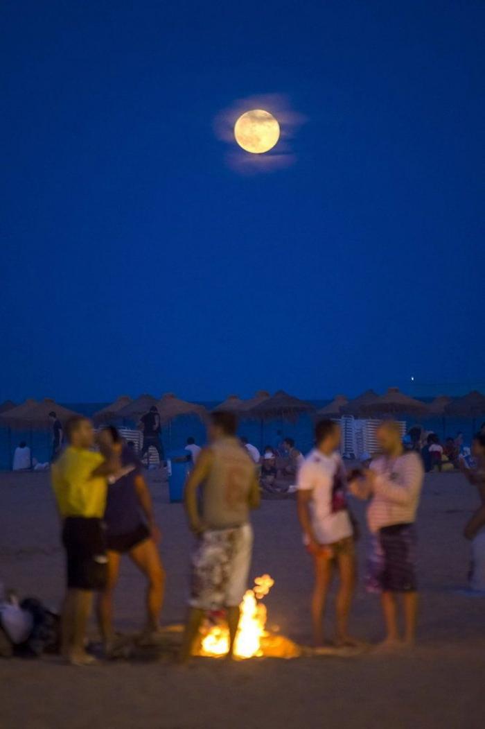 Noche de San Juan 2013: Las hogueras, en fotos