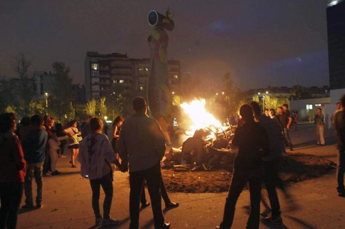 Noche de San Juan 2013: Las hogueras, en fotos