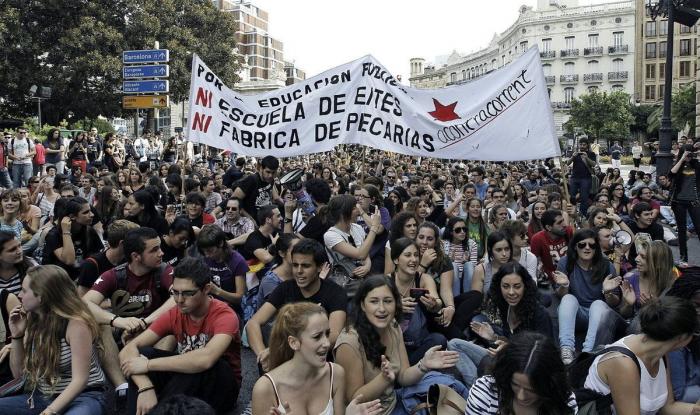 Los estudiantes salen a la calle para decir 'No al 3+2' de Wert