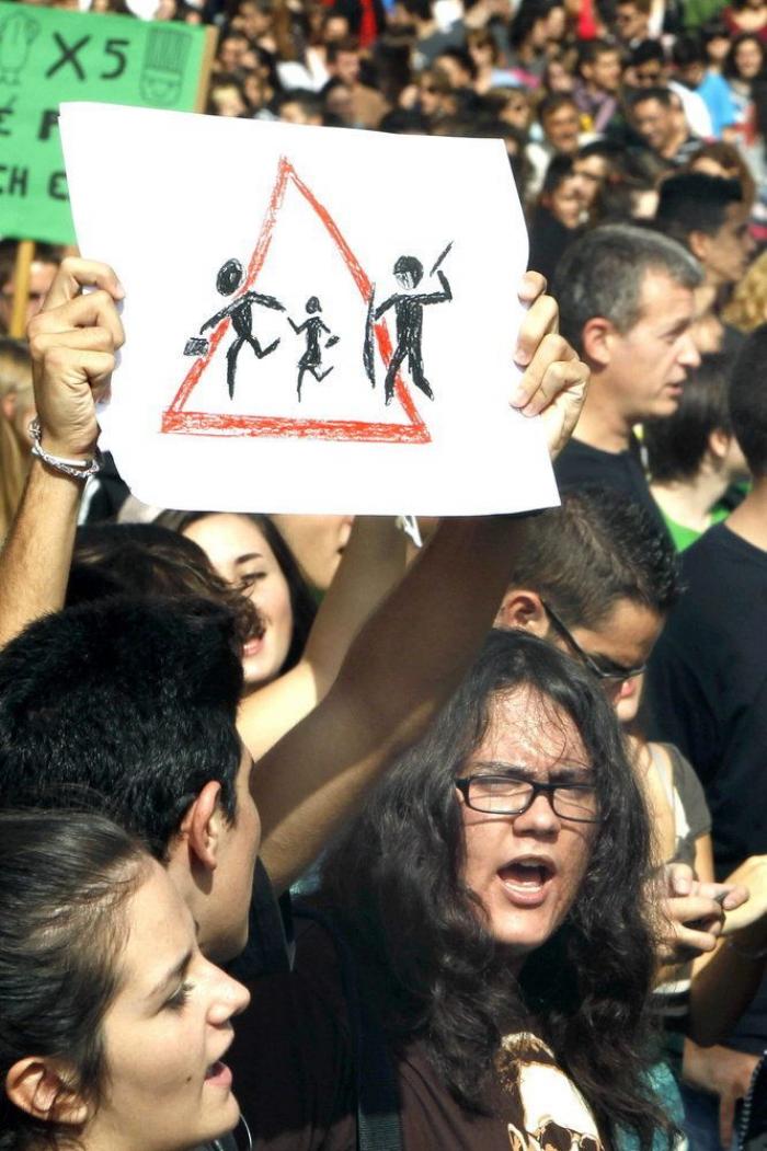 Los estudiantes salen a la calle para decir 'No al 3+2' de Wert